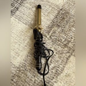 Hot Tools Curling Iron…. 1 inch.